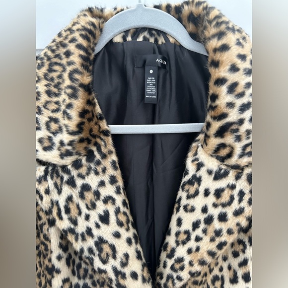 Aqua faux fur leopard jacket. Size small - Picture 7 of 8